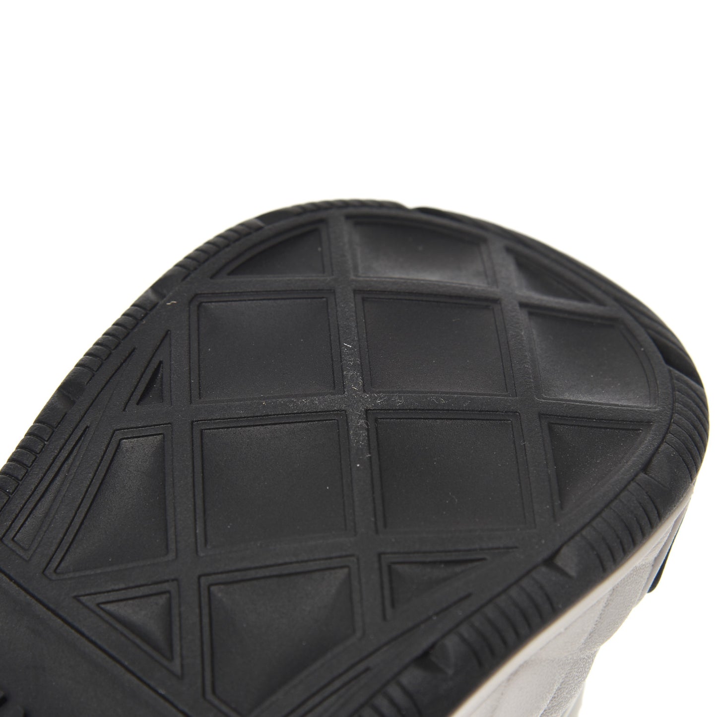 Velvet Calfskin Mixed Fibers CC Sneakers 35.5 Ivory Black