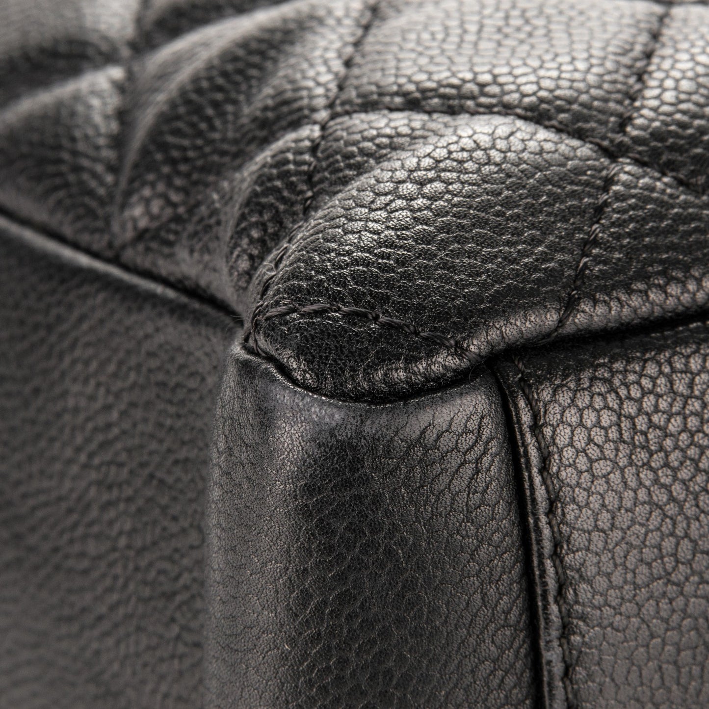 Caviar Quilted Petit Shopping Tote PST Black