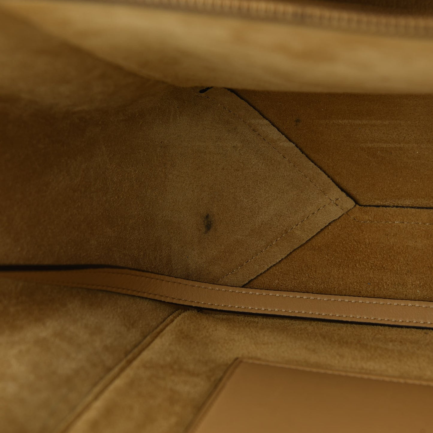 Smooth Calfskin Medium Tri-Fold Bag Souris Vanilla