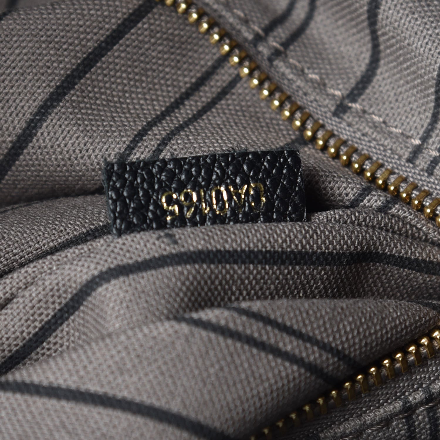 Louis Vuitton Empreinte Artsy MM Black 7 of 13