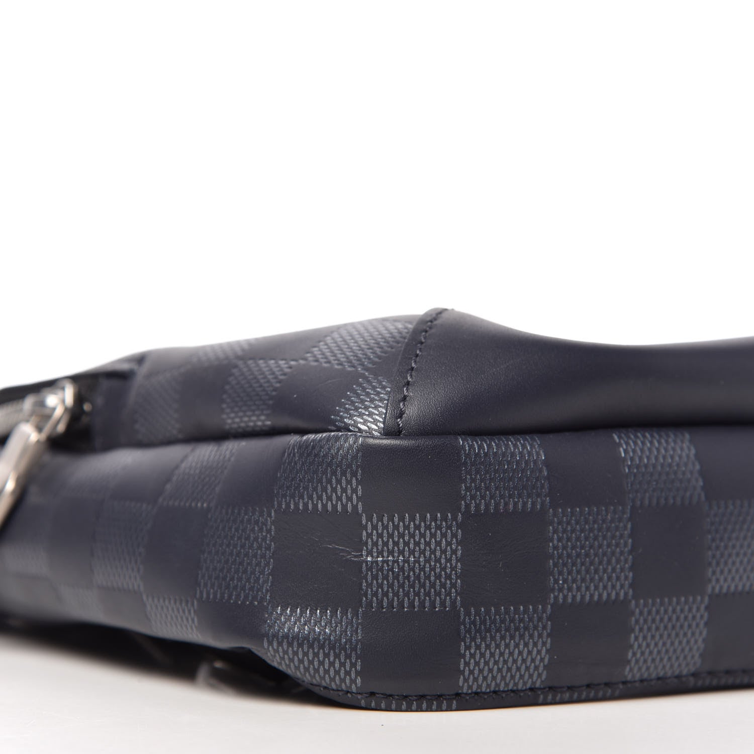 Louis Vuitton Damier Infini Avenue Sling Bag Astral Silver 7 of 8