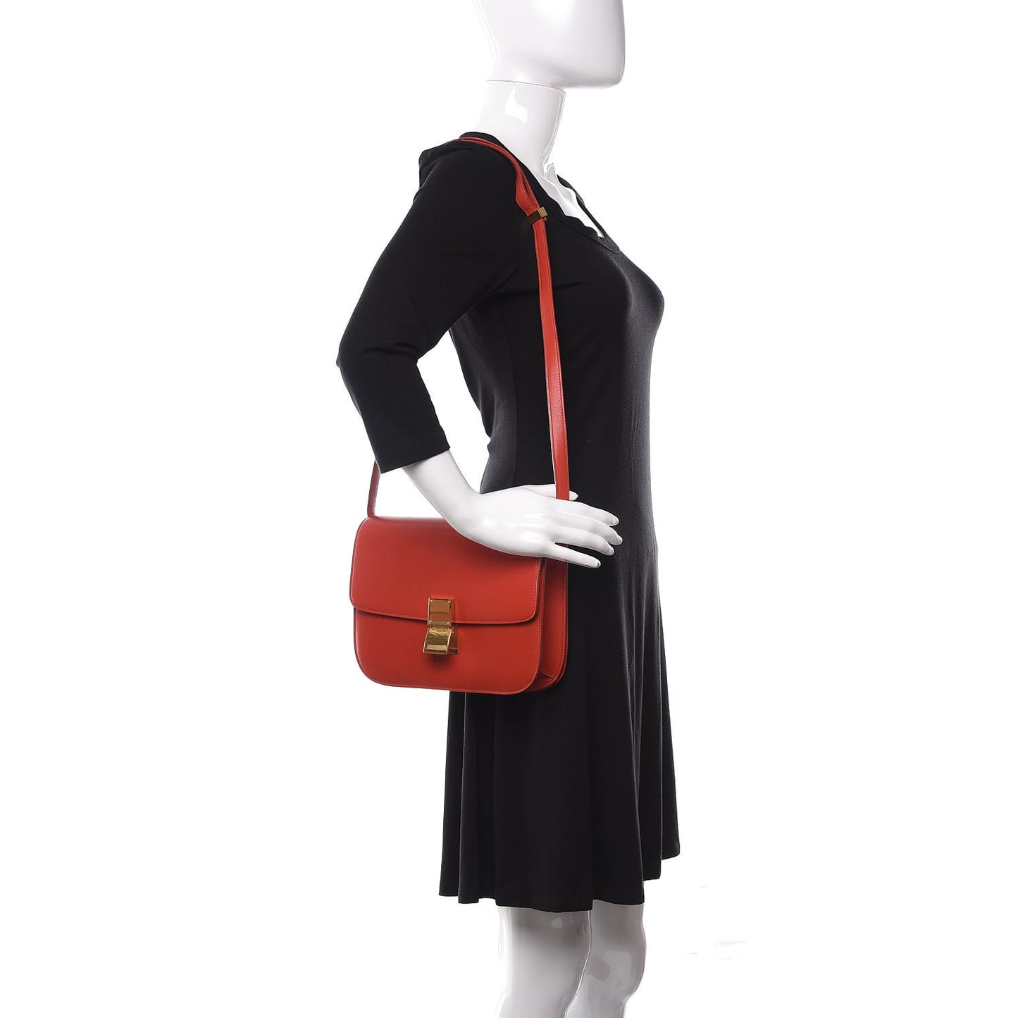 Box Calfskin Medium Classic Box Flap Bag Red