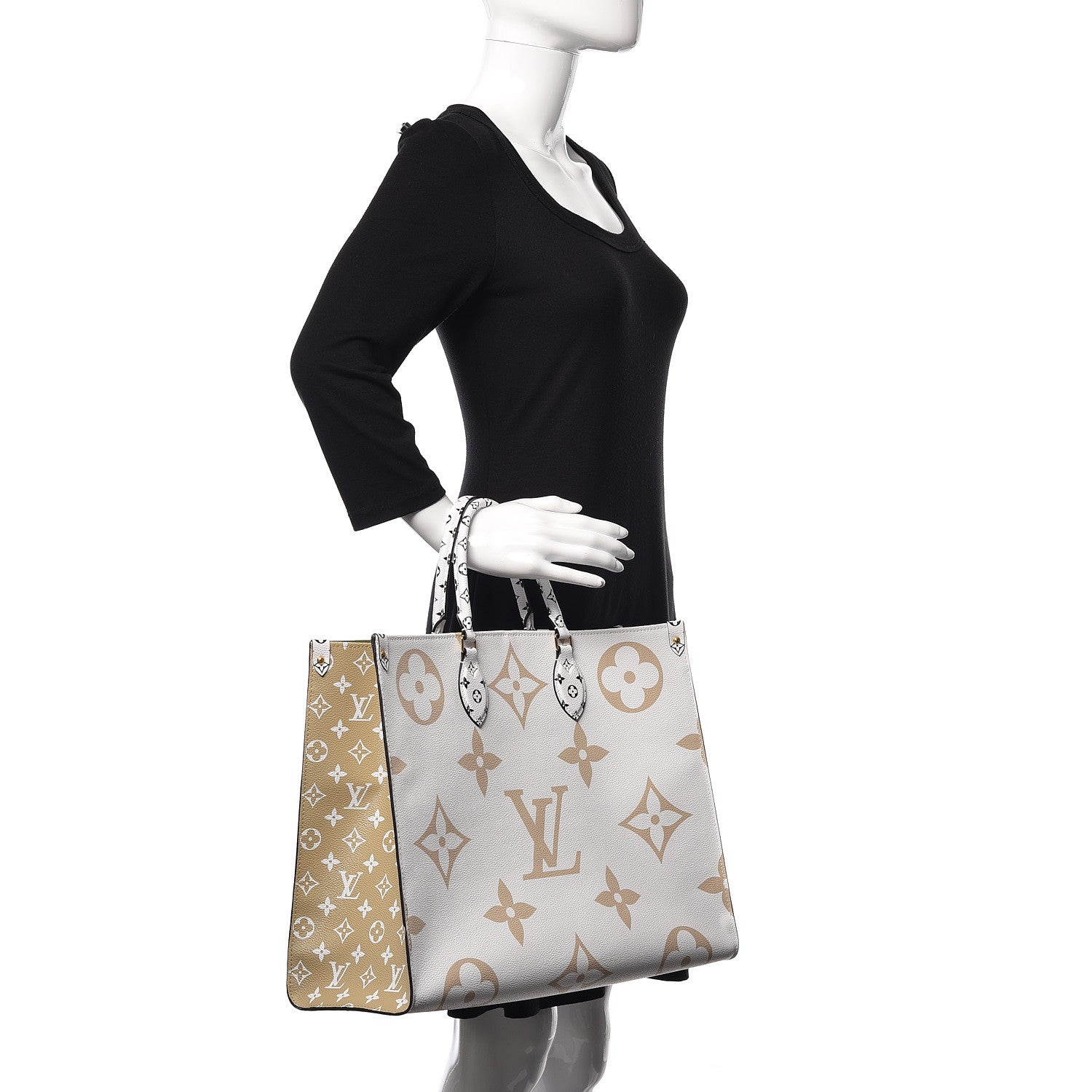 Louis Vuitton Monogram Giant Onthego GM Kaki Beige 2 of 11