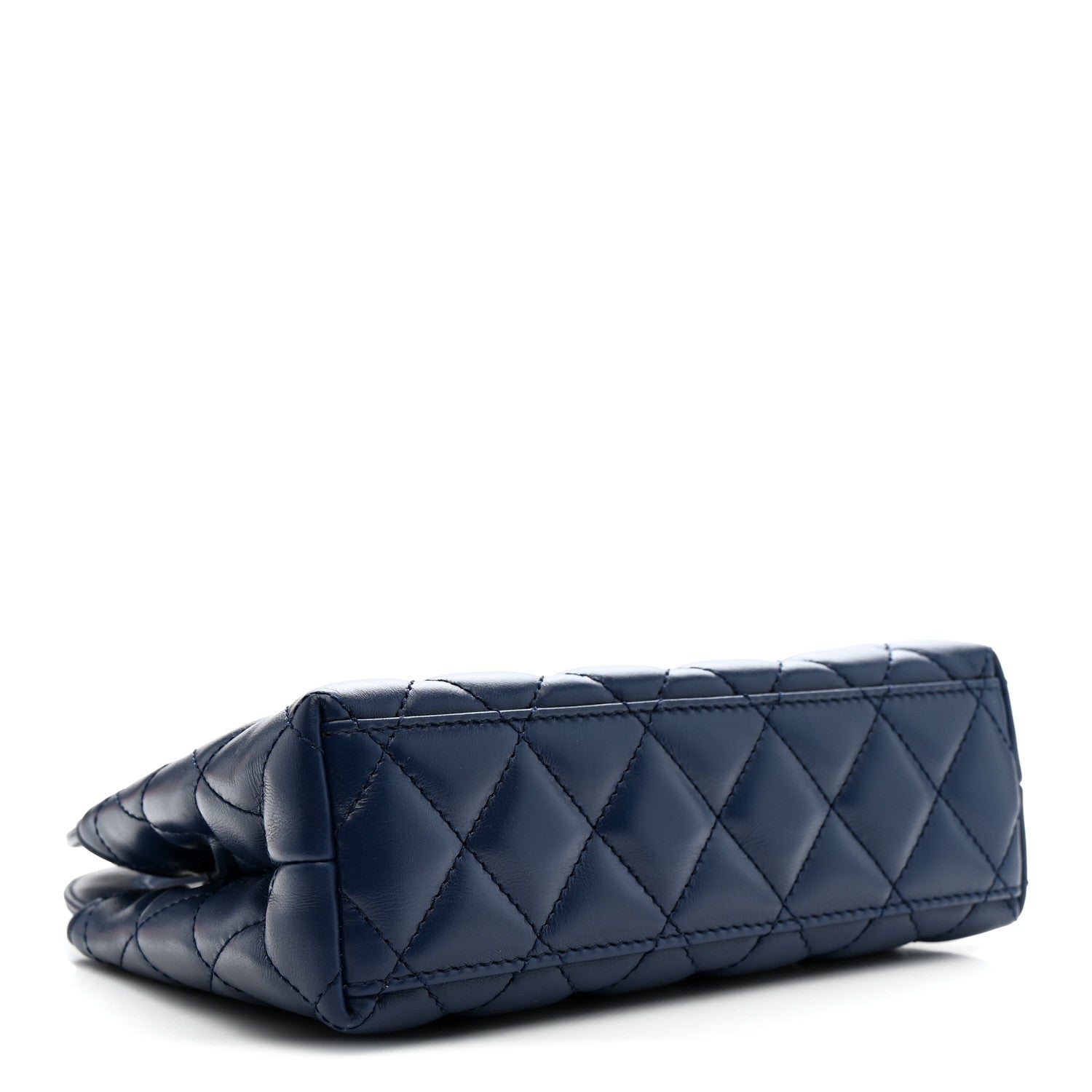 キルティング ネイビー CHANEL バッグ Tuckernuck | Bag Shoulder Flap Filigree Navy and Black CHANEL バッグ