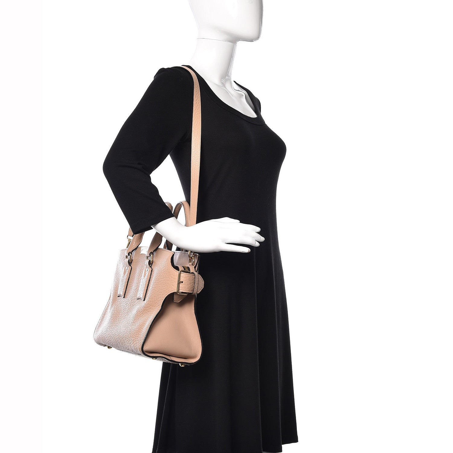 Burberry Signature Grain Medium Clifton Bag Pale Apricot 2 of 14