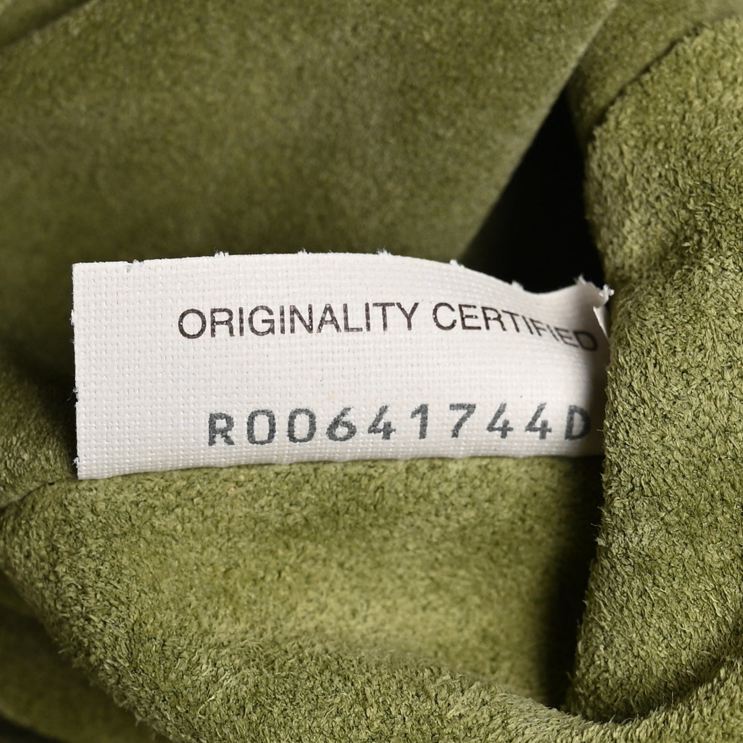 Silky Calfskin Large Ciao Ciao Matcha
