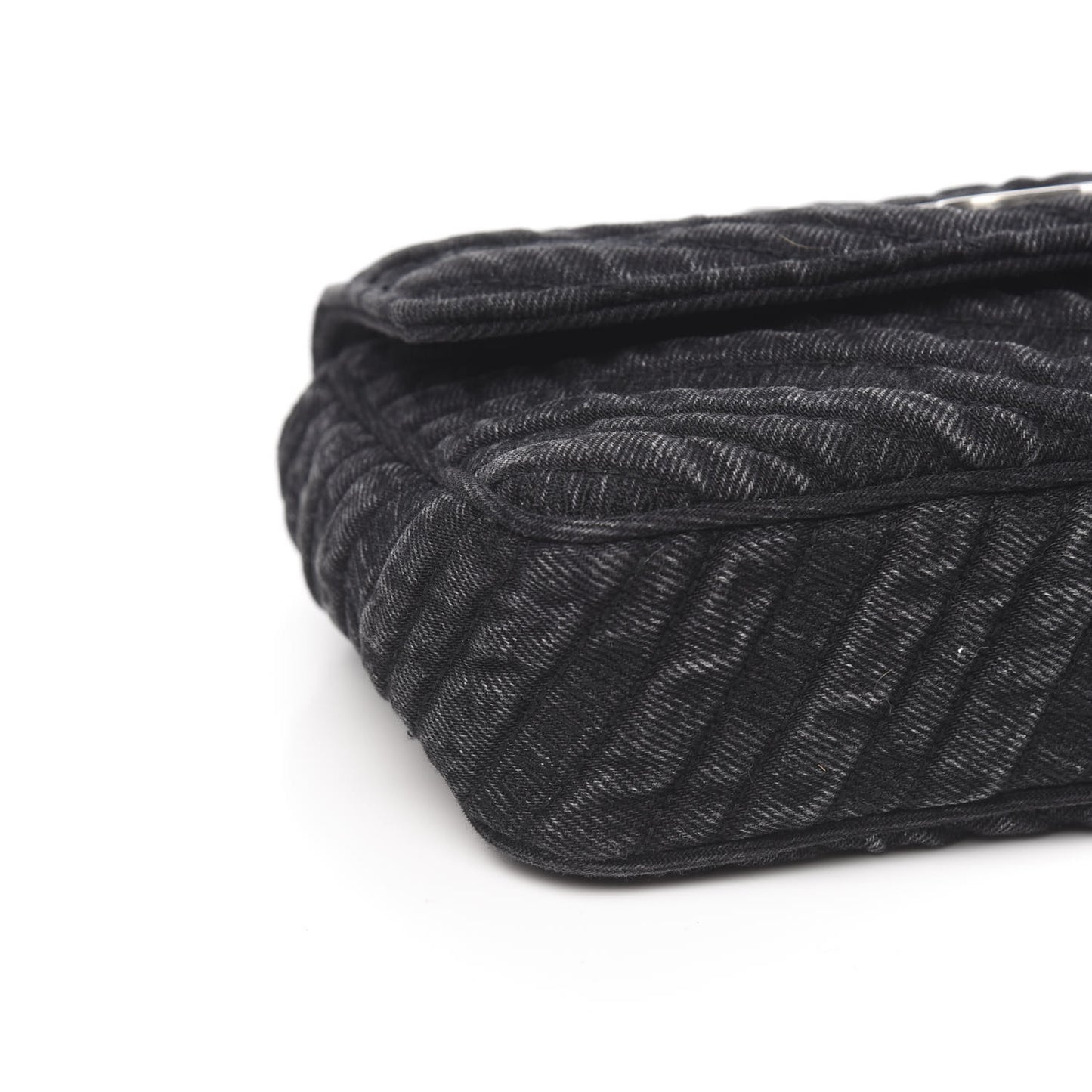 Destroyed Denim Jacquard Logo Matelasse BB Chain Wallet Black
