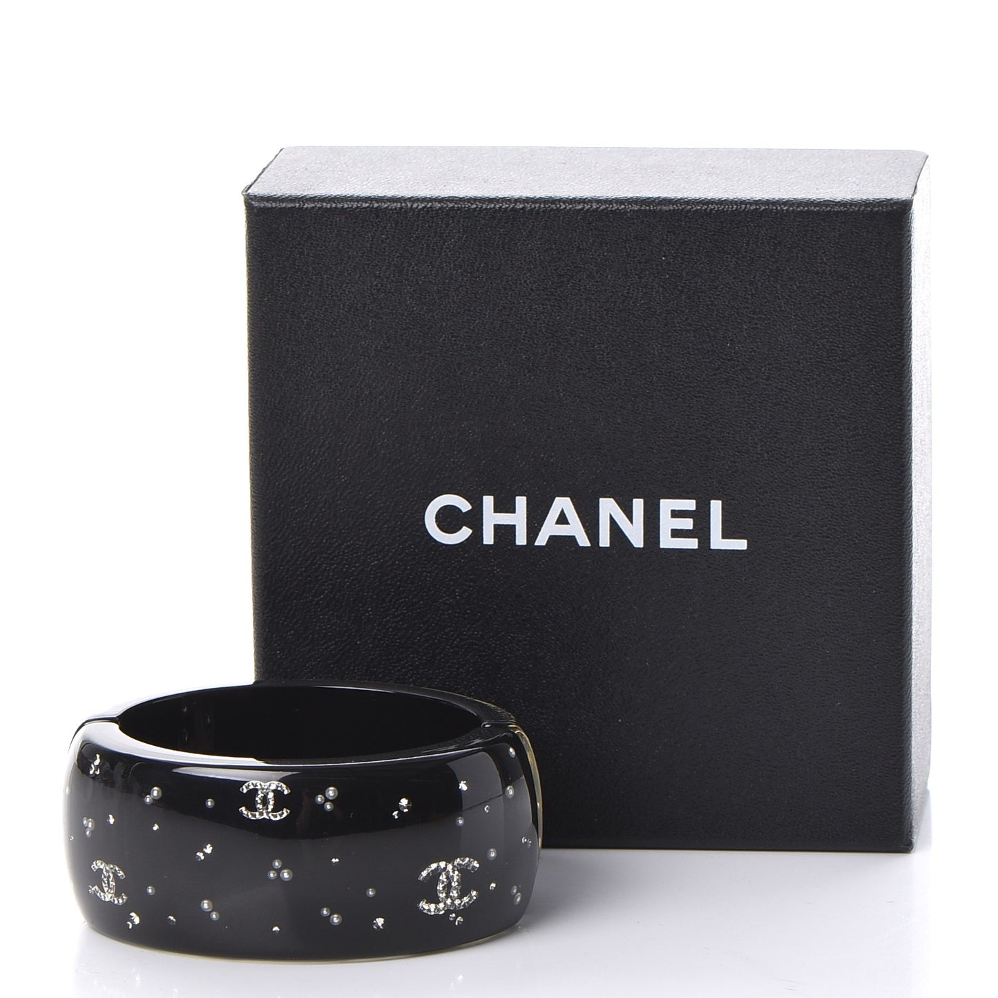 Resin Crystal CC Cuff Black
