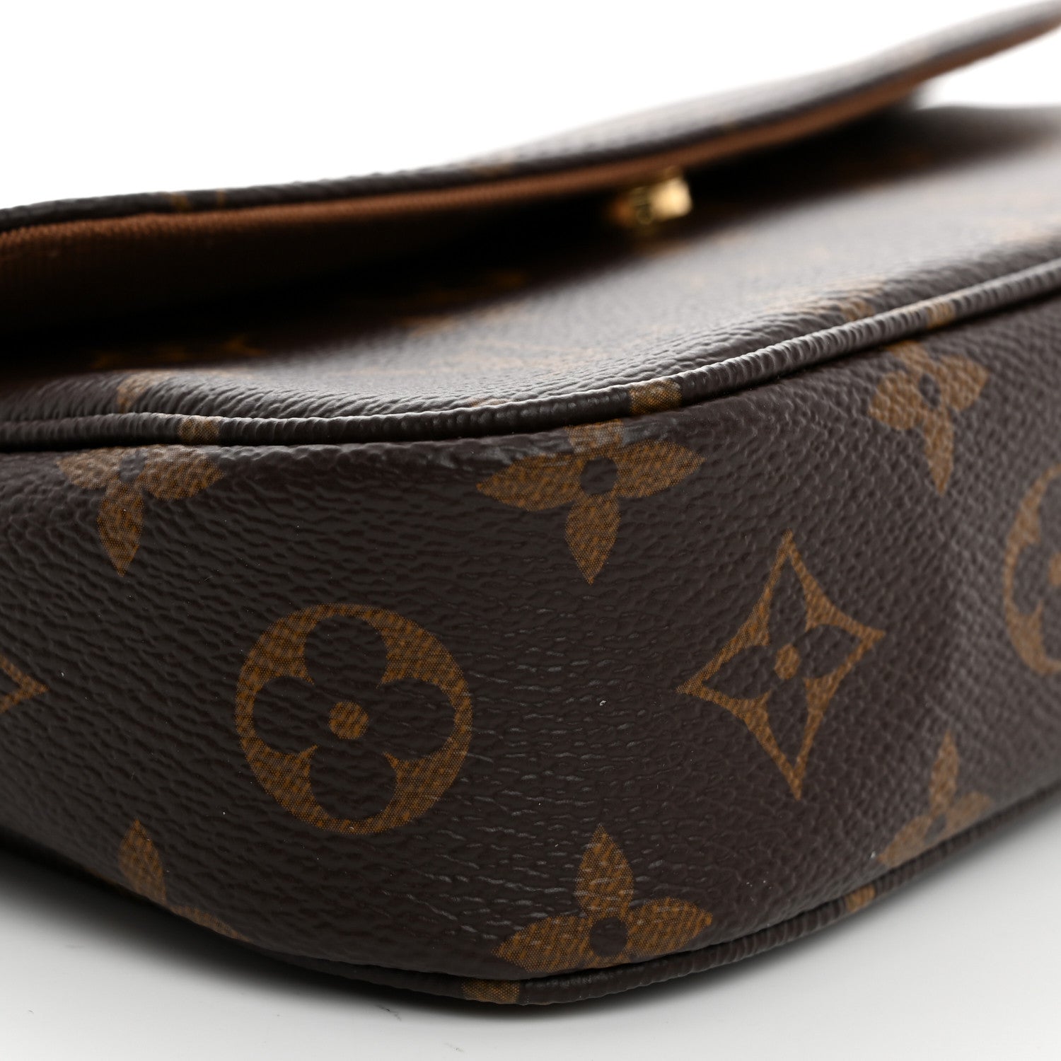 Louis Vuitton Monogram Ivy Wallet On Chain 8 of 9