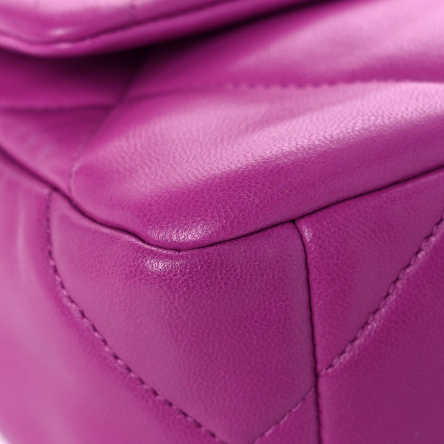 Lambskin Quilted Medium Chanel 19 Flap Purple