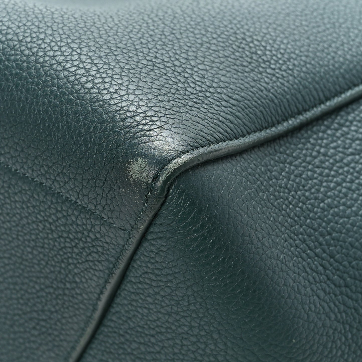 Soft Grained Calfskin Sangle Bucket Bag Amazone