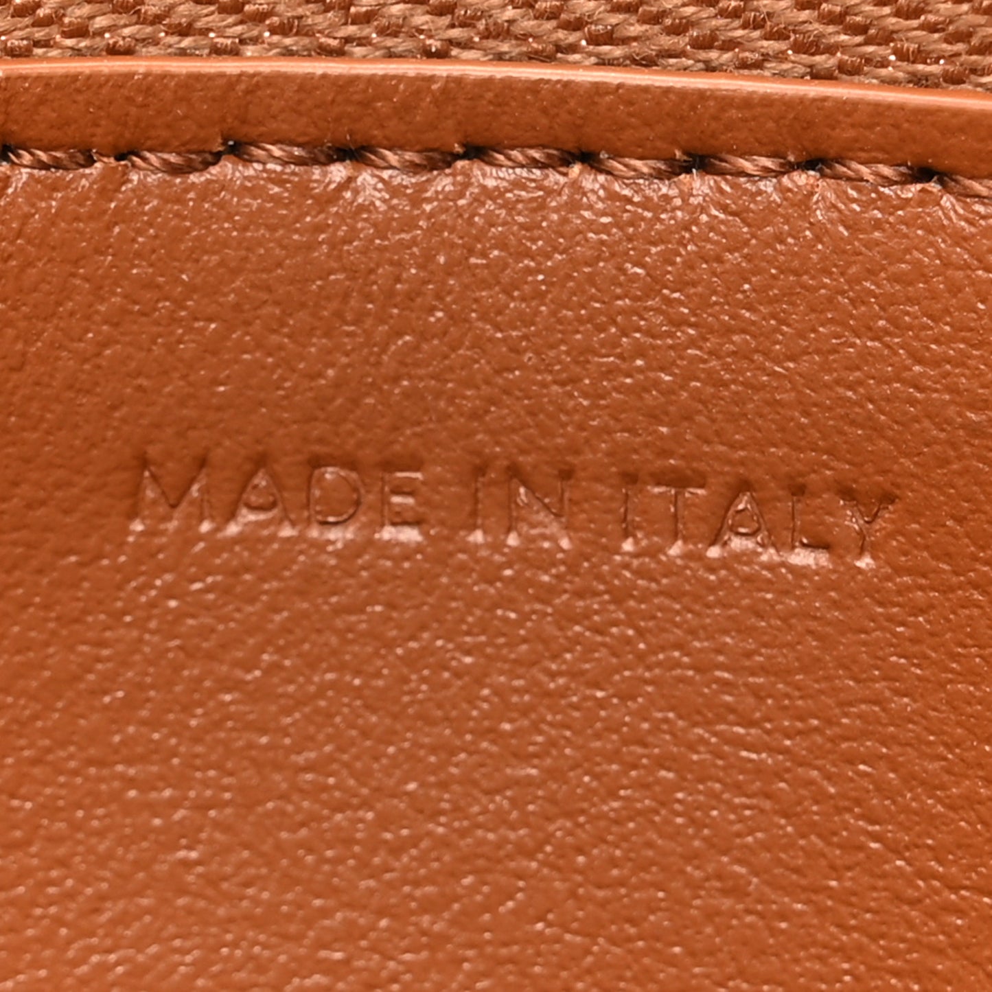 Smooth Calfskin Cuir Triomphe Coin and Card Pouch With Hook Tan