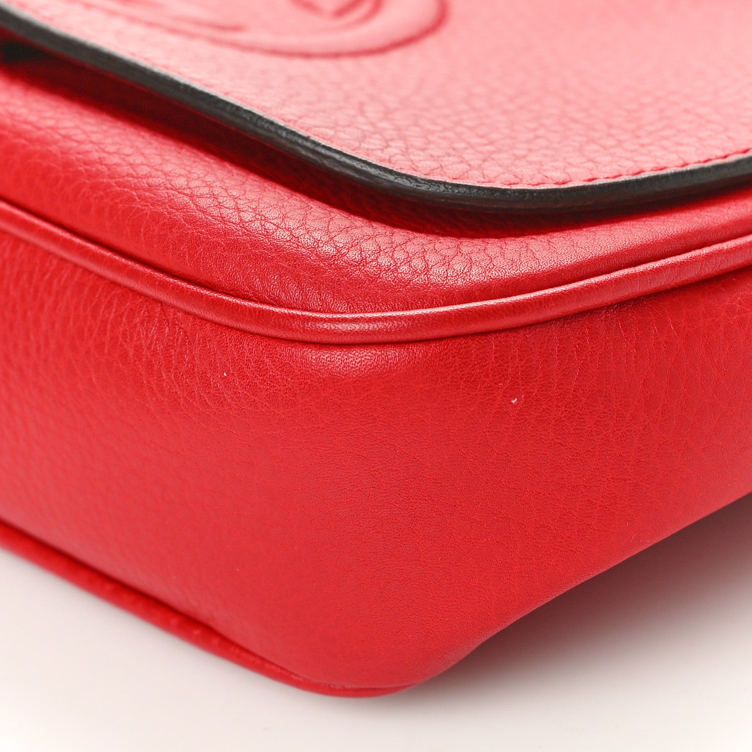 Gucci Pebbled Calfskin Medium Soho Flap Crossbody Vibrant Red 10 of 10