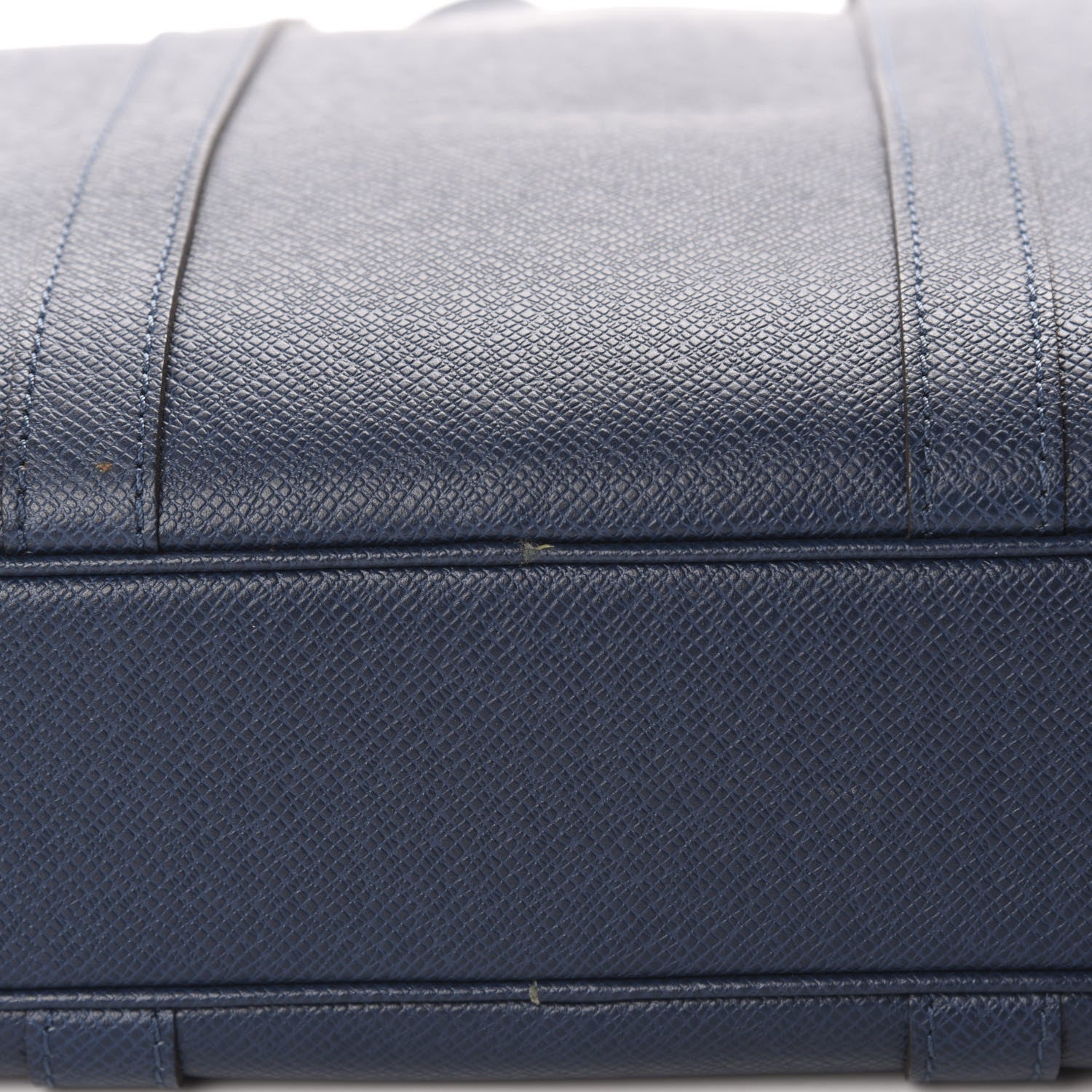 Louis Vuitton Taiga Porte-Documents Voyage PM Ocean 7 of 11