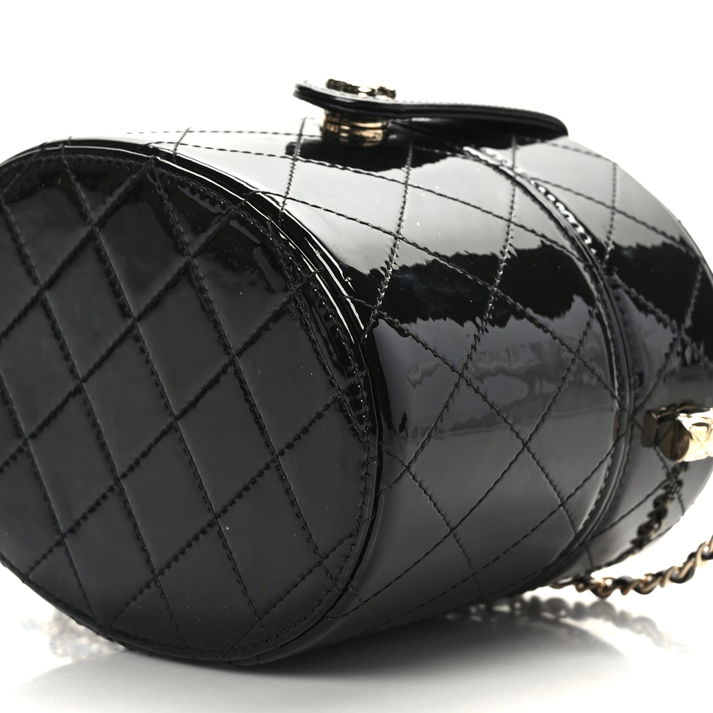 Patent Quilted Round Clutch With Chain Black