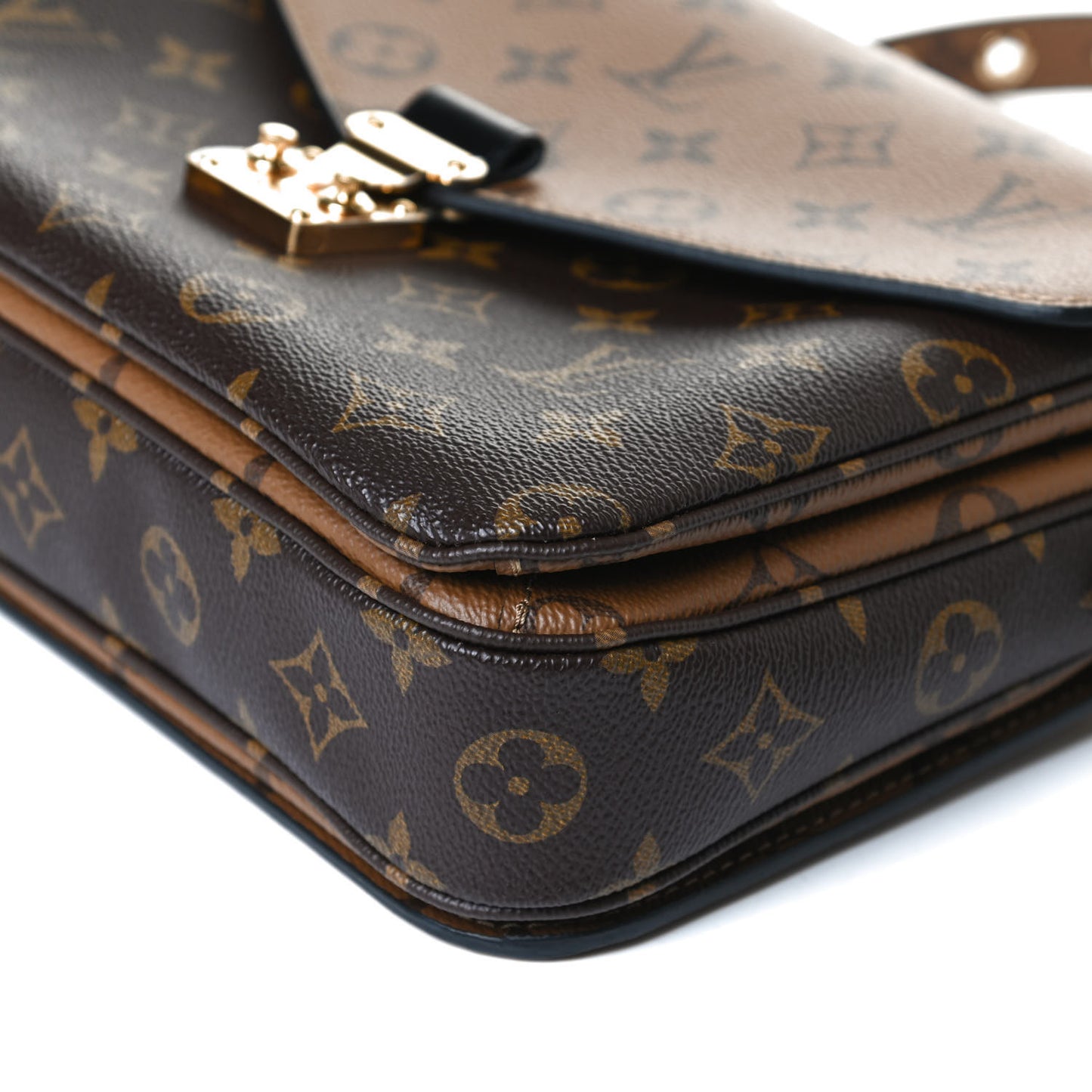 Reverse Monogram Pochette Metis