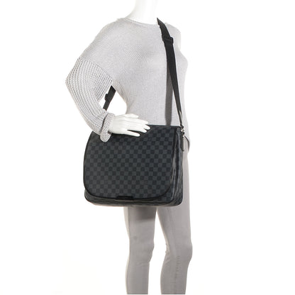 Louis Vuitton Damier Graphite Daniel GM 2 of 17