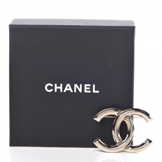 Chanel Metal CC Brooch Light Gold 5 of 5