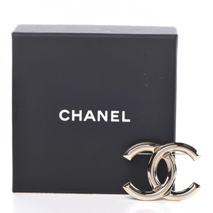 Chanel Metal CC Brooch Light Gold 5 of 5