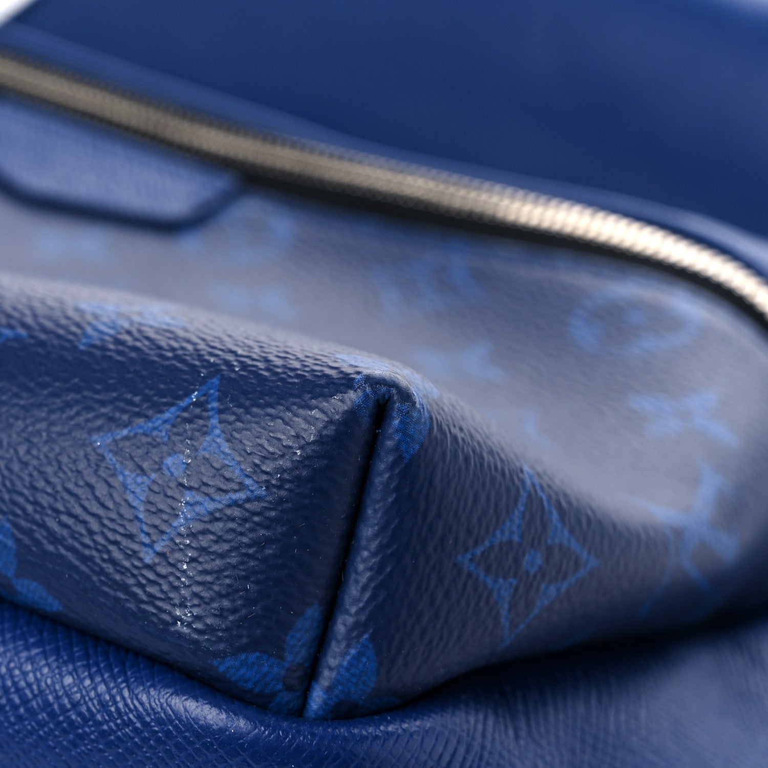 Louis Vuitton Taiga Monogram Discovery Backpack PM Cobalt 8 of 12