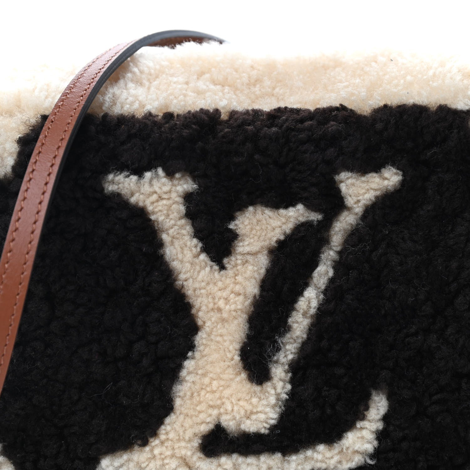 Louis Vuitton Monogram Teddy Beach Pouch 10 of 11