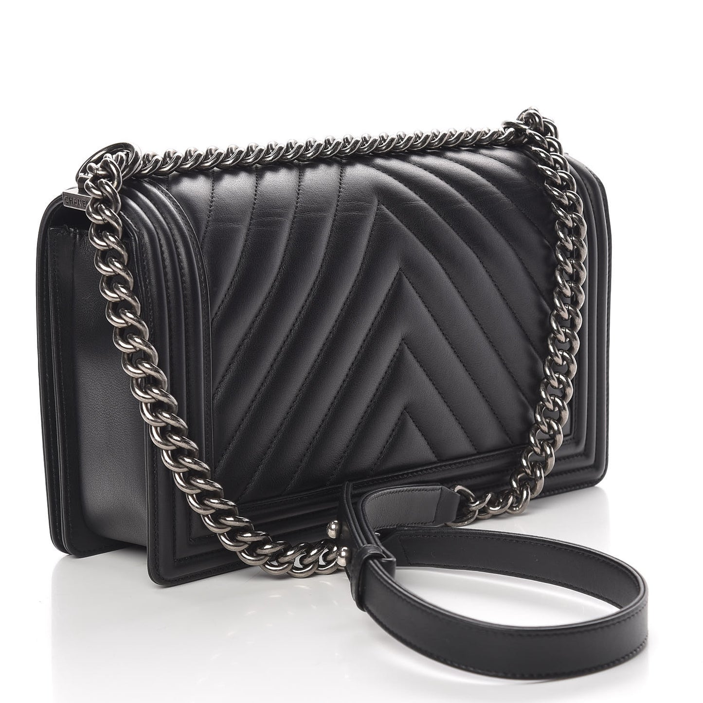Calfskin Chevron Quilted New Medium Boy Flap Black