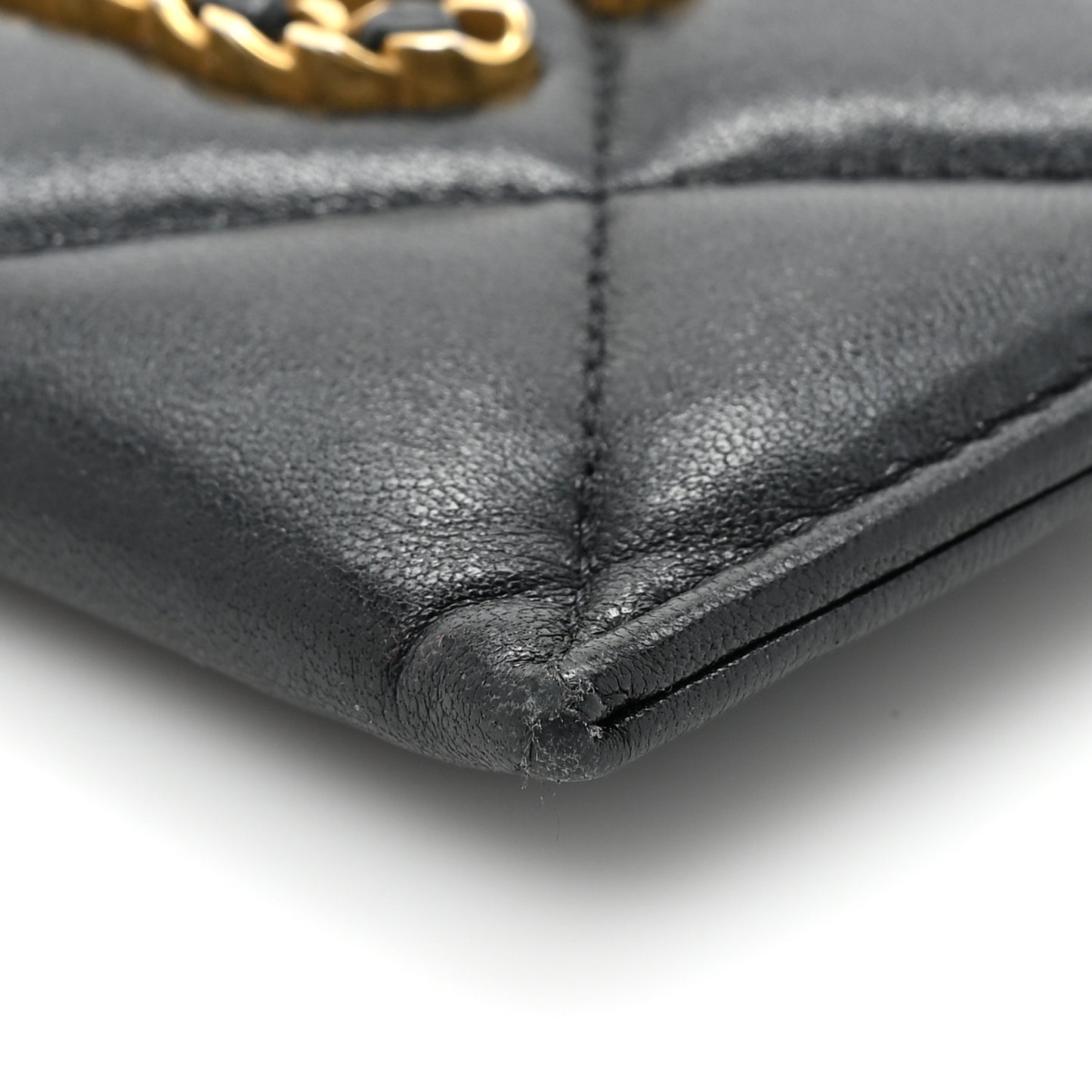 Lambskin Quilted Chanel 19 Card Holder Black