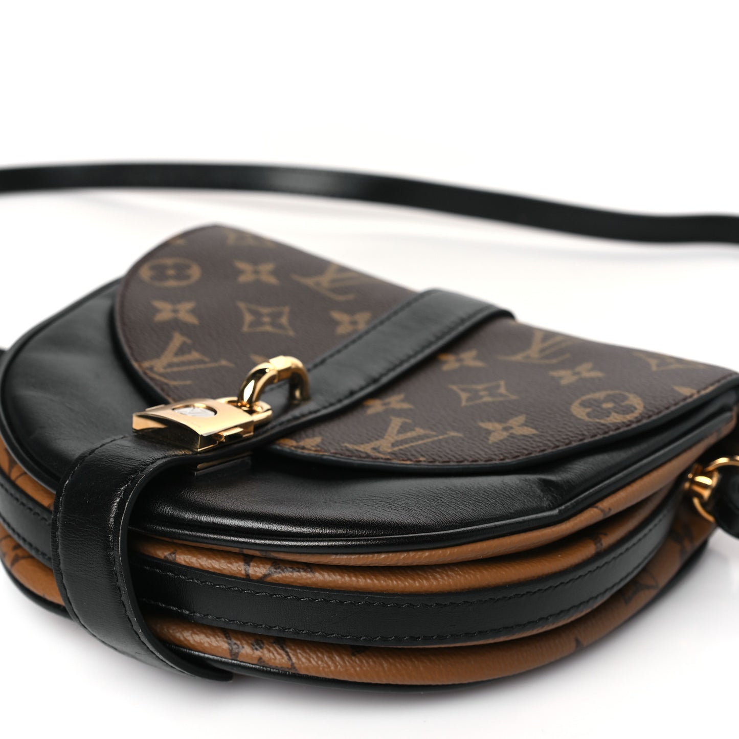 Reverse Monogram Chantilly Lock Black