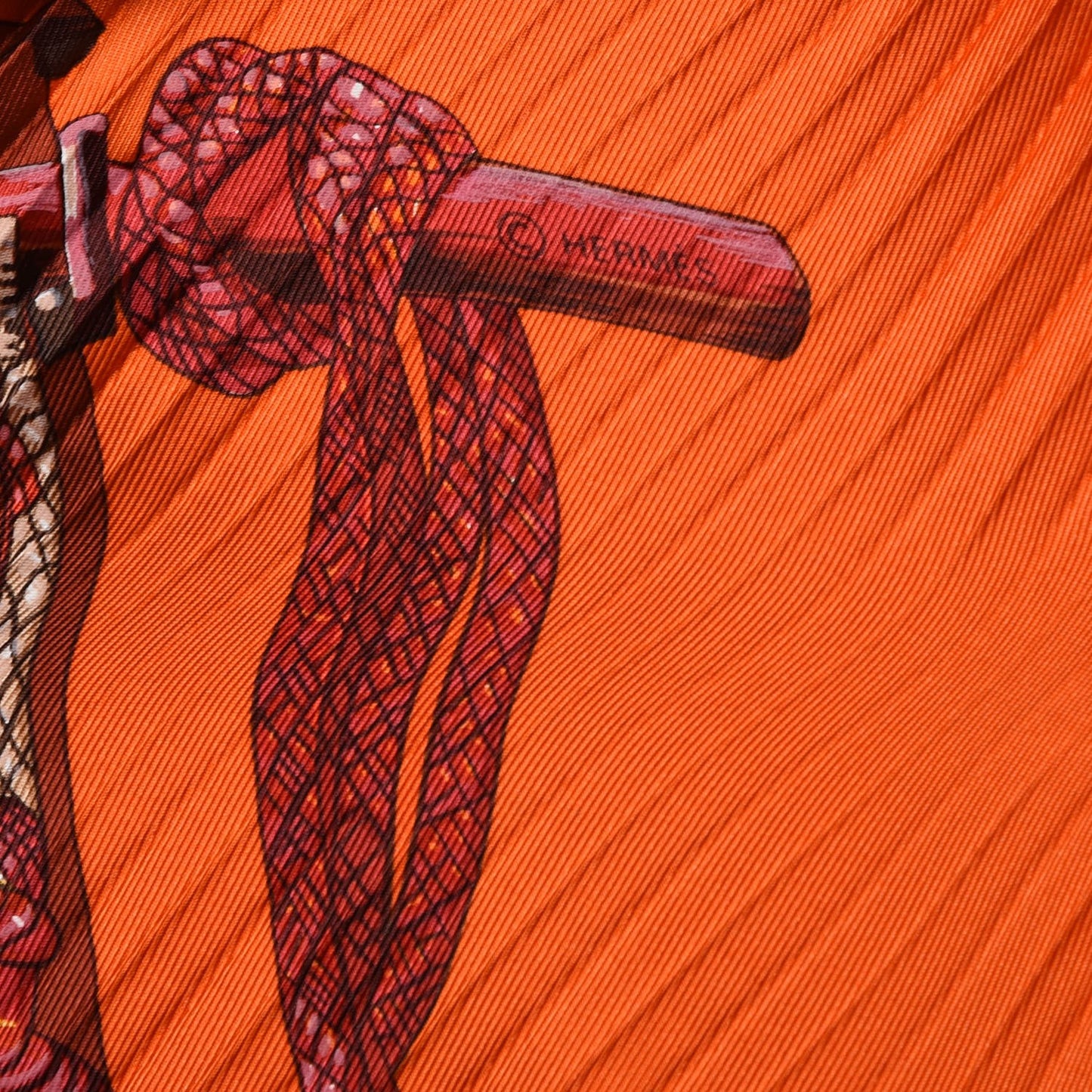 Silk Plisse Passementerie Scarf 90 Corail Cassis Jaune Orange