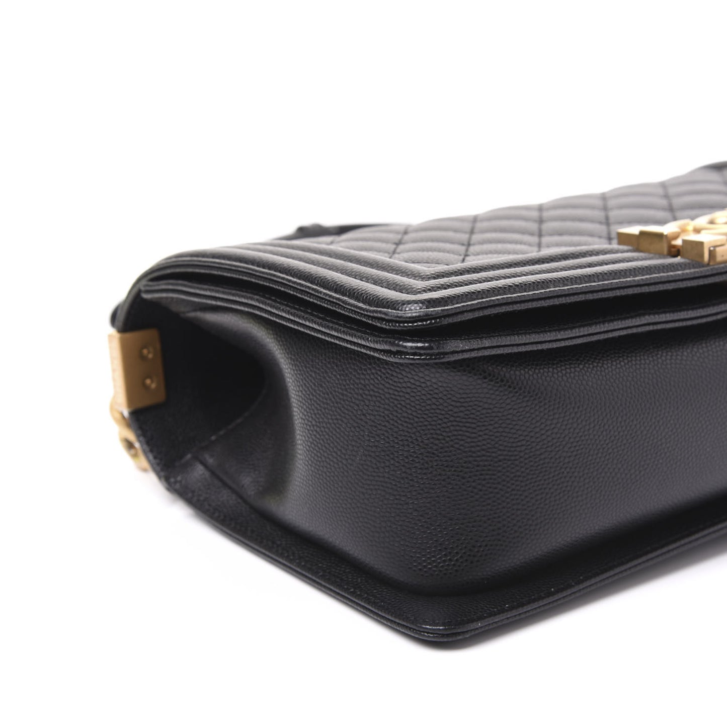 Caviar Quilted Medium Boy Flap Black