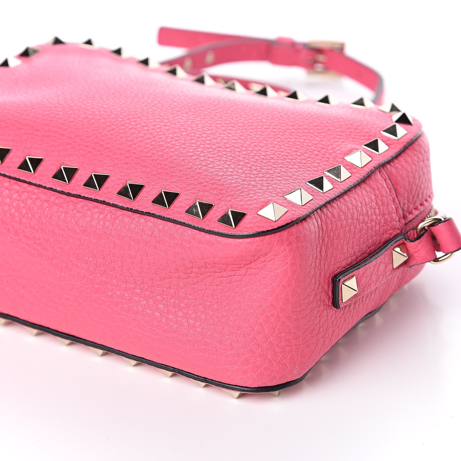 Valentino Garavani Pebbled Calfskin Rockstud Camera Crossbody Bag Peony 9 of 10
