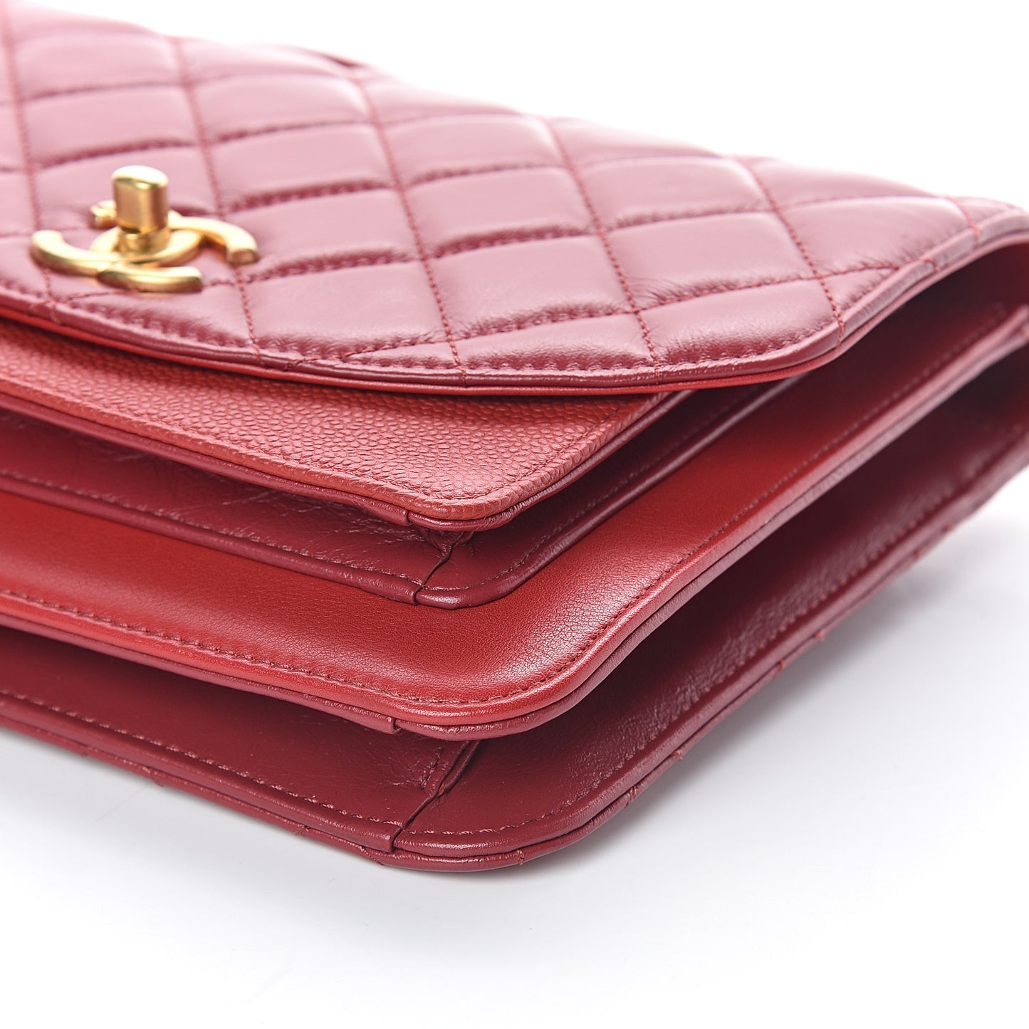 Calfskin Caviar Quilted Chain Handle Flap Red