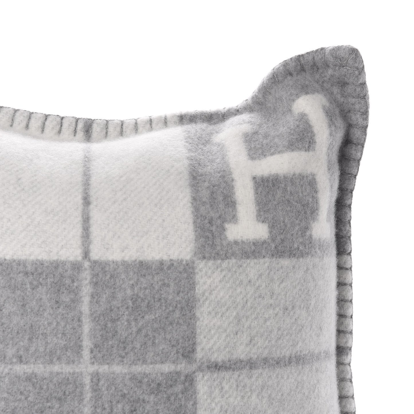 Wool Cashmere Avalon III Pillow PM Ecru Gris Clair