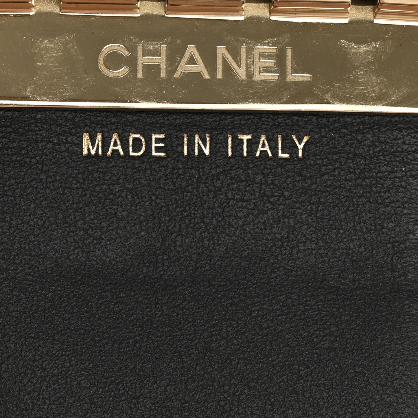Caviar Embossed Camellia 4 Key Holder Case Black
