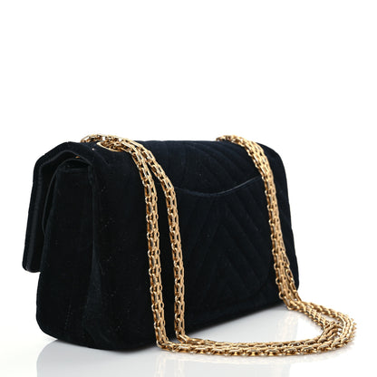 Chanel Velvet Chevron Quilted 2.55 Reissue 226 Flap Black 2 of 8