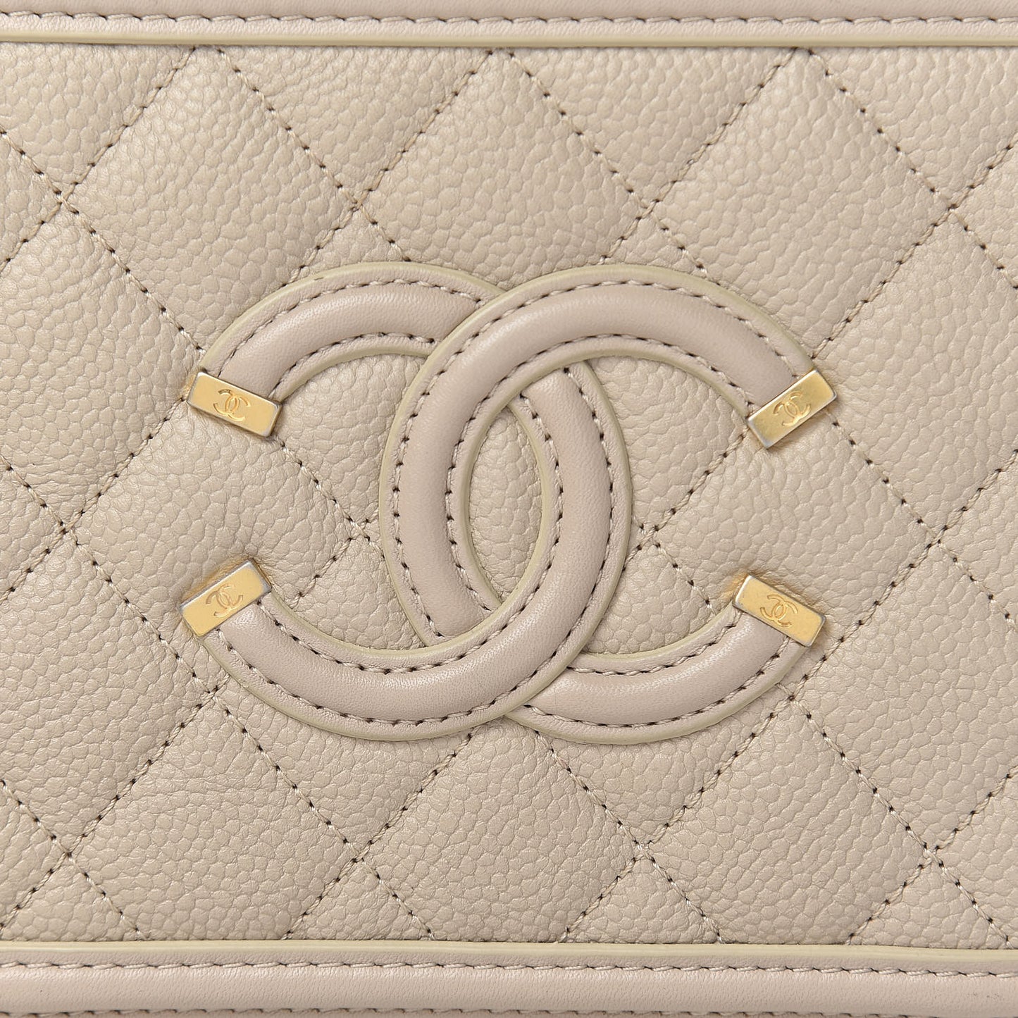 Caviar Quilted Small CC Filigree Vanity Case Light Beige