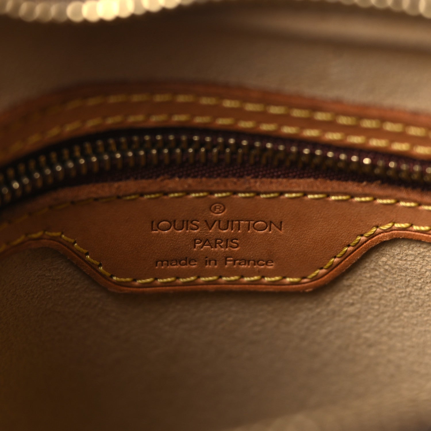 Louis Vuitton Monogram Looping MM 6 of 8