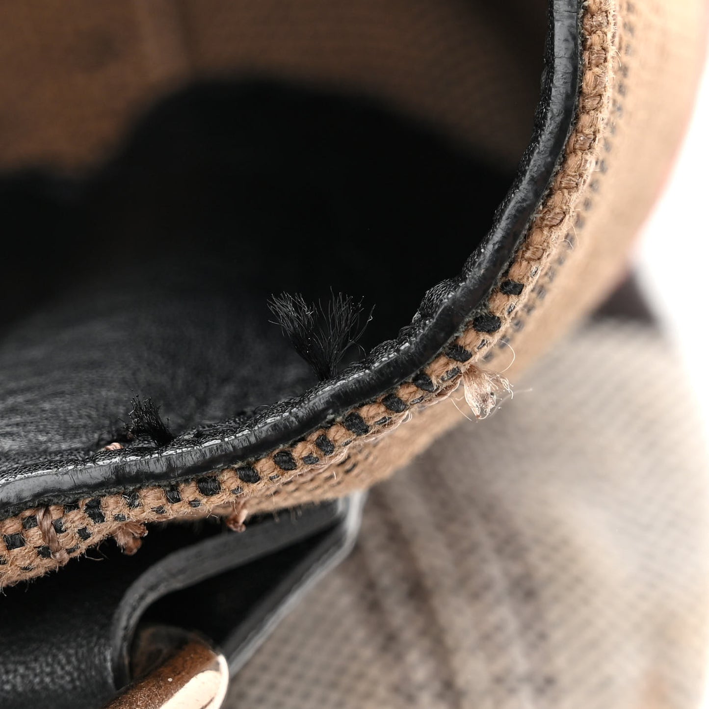 Canvas Mega Check Medium Ashby Hobo Black