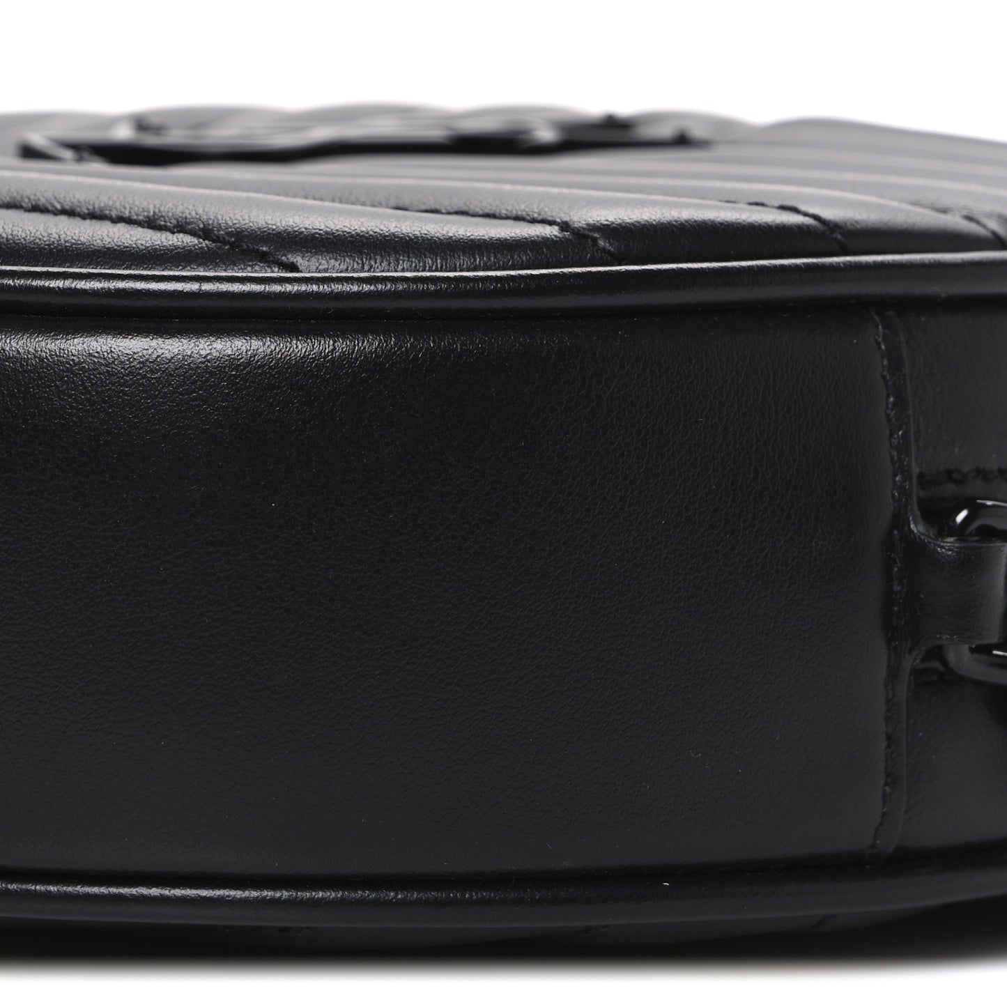 Calfskin Matelasse Chevron Round Vinyle Camera Bag Black