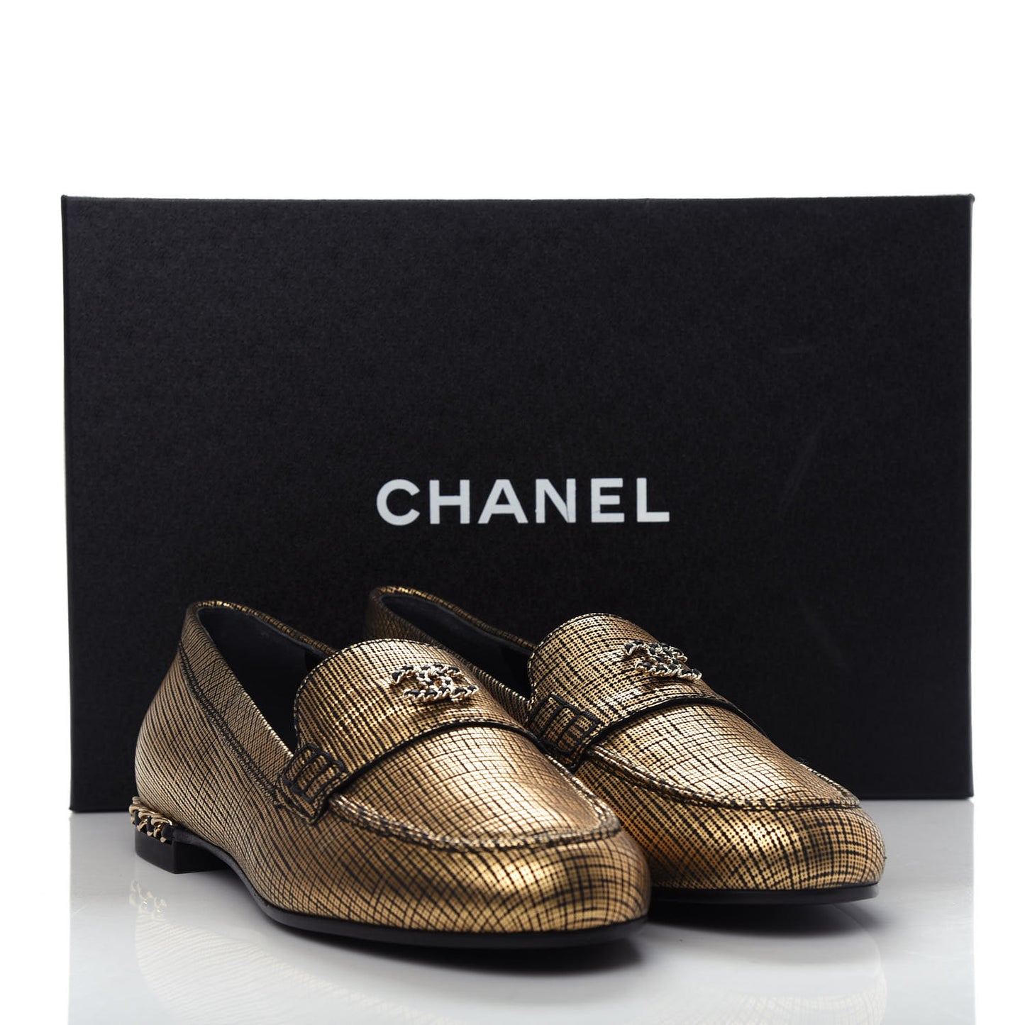 Fantasy Calfskin CC Chain Mocassin Loafers 37.5 Gold