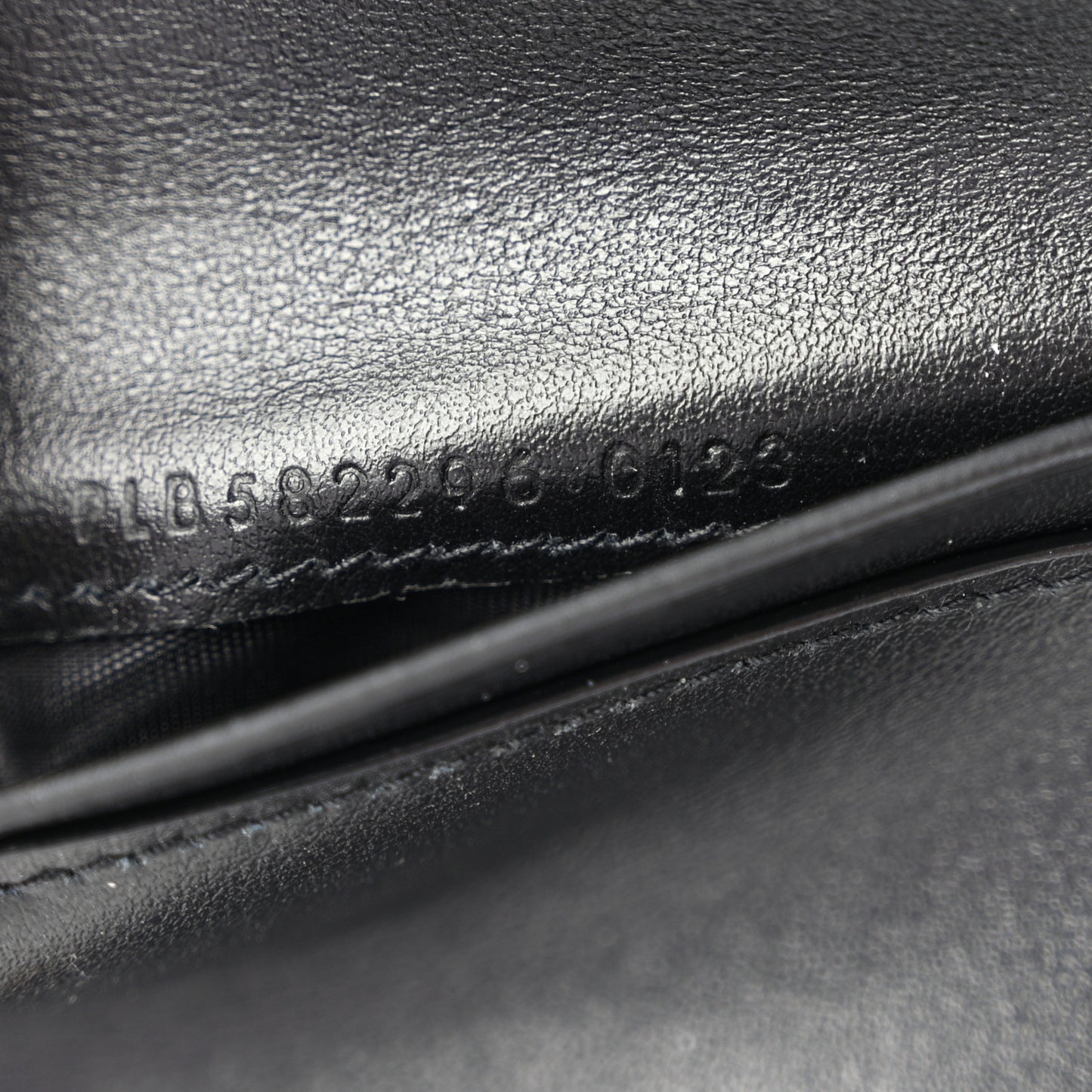 Shiny Calfskin Crocodile Embossed Monogram Uptown Compact Wallet Black