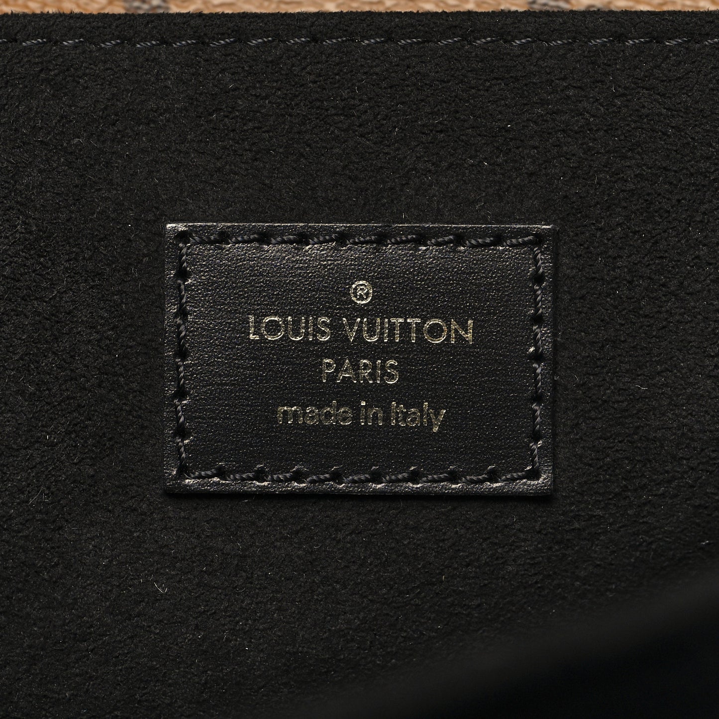 Reverse Monogram Pochette Metis