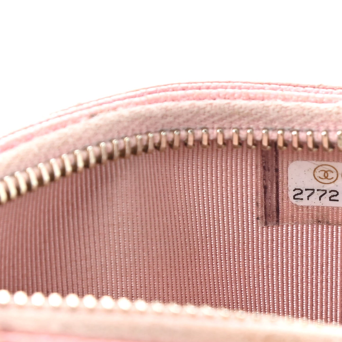 Iridescent Caviar Quilted Flap Zip Card Holder Pink