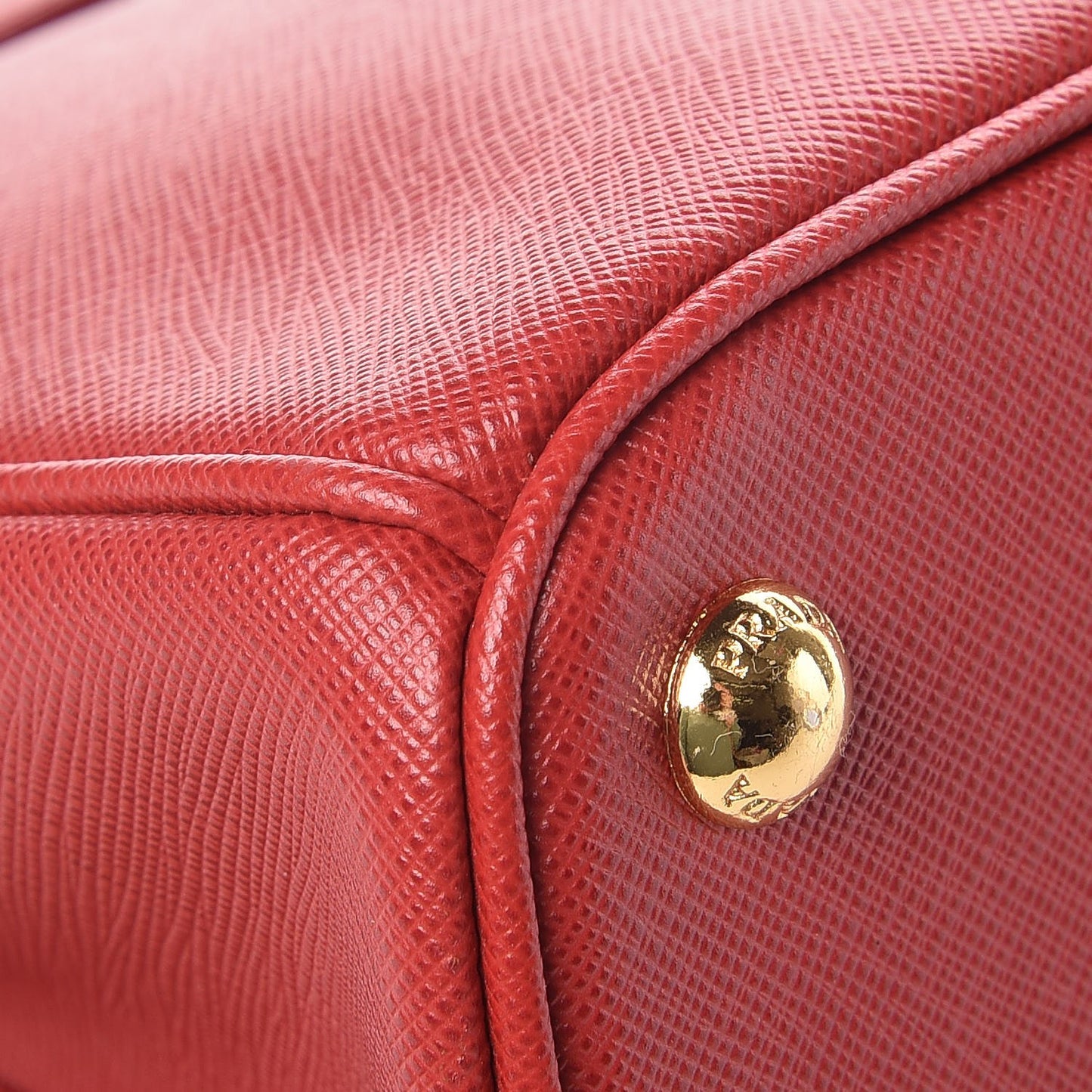 Saffiano Medium Galleria Double Zip Tote Fuoco