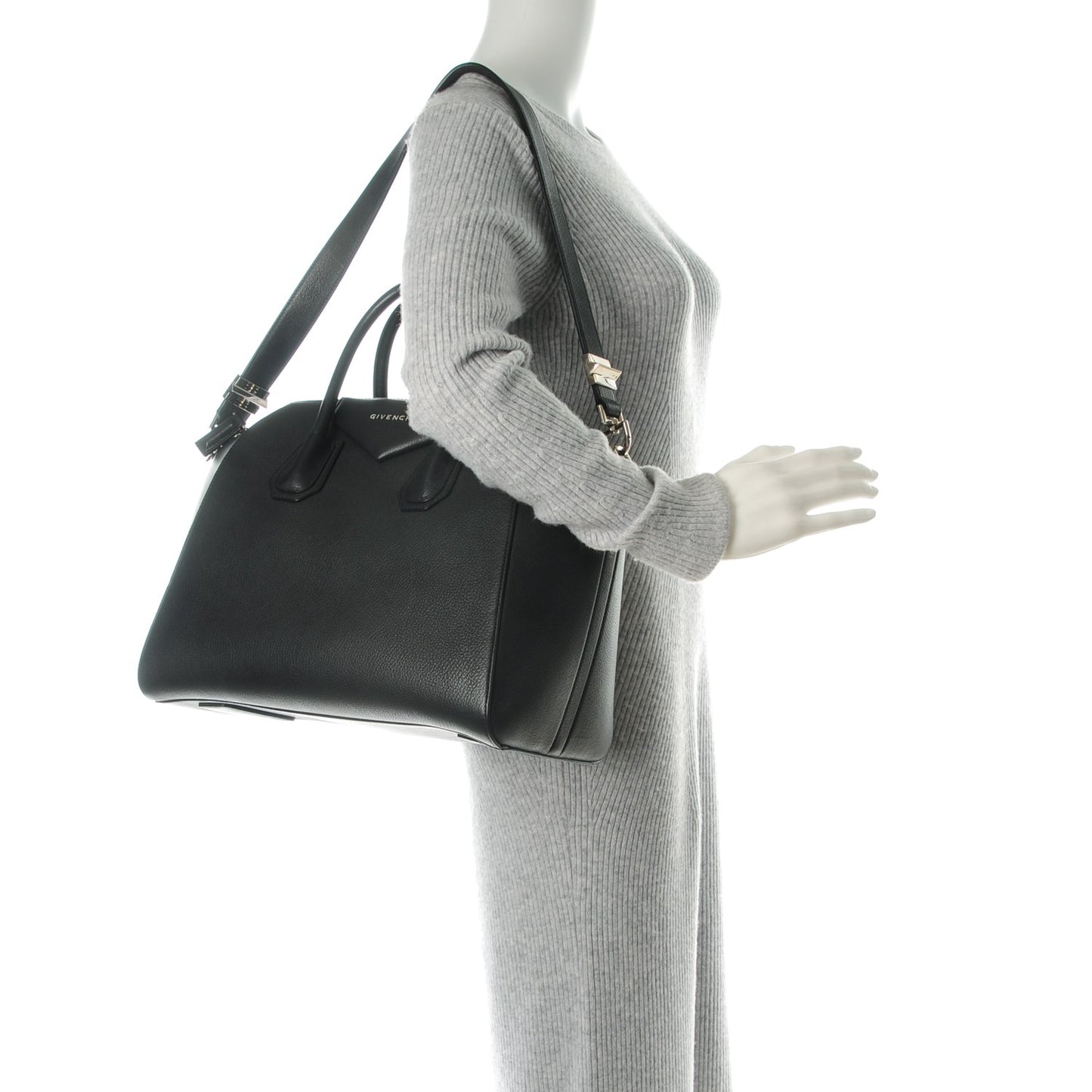 Sugar Goatskin Medium Antigona Black