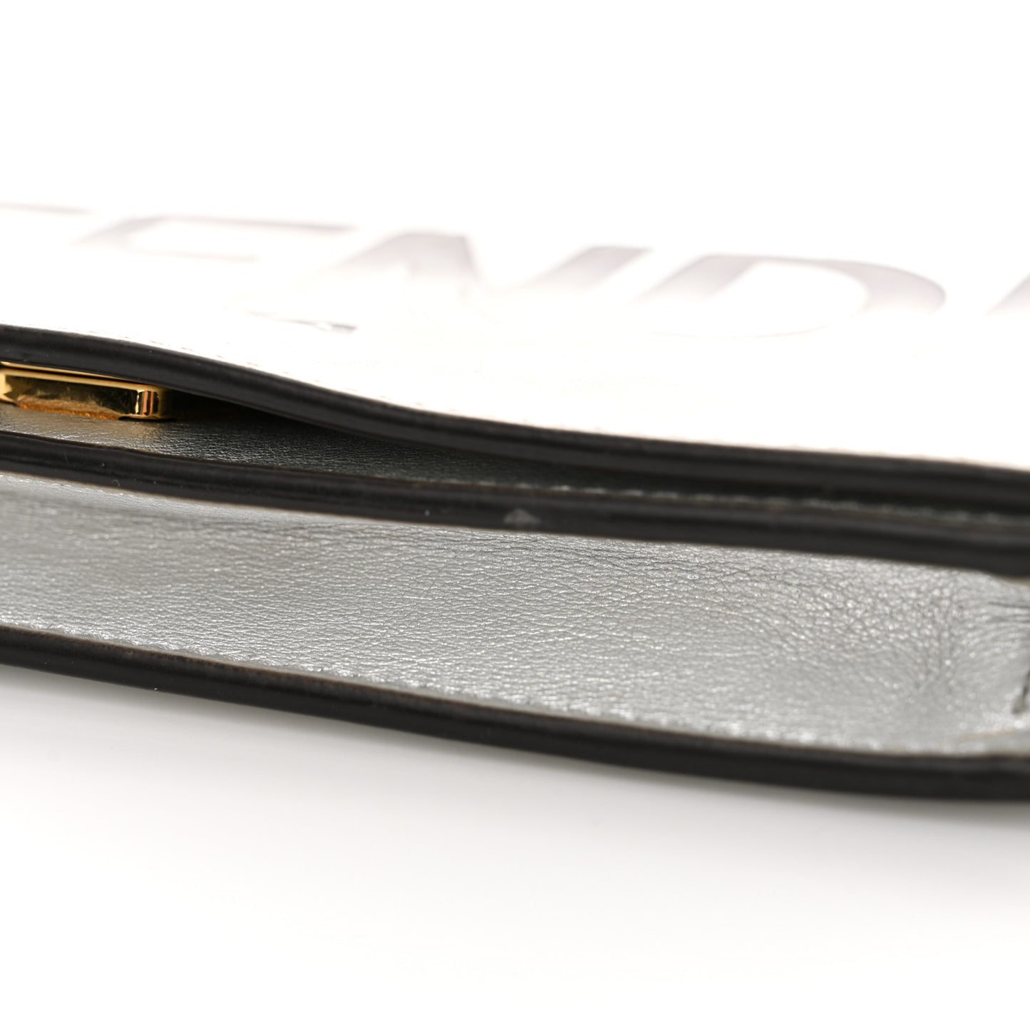Vitello Catalan Mirror Logo Embossed Medium Wallet On Chain Argento