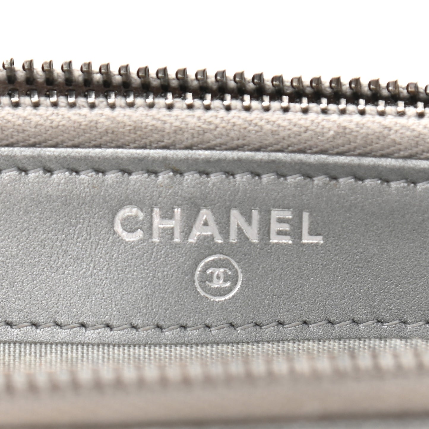 Metallic Caviar Quilted Small Boy Clutch With Chain Silver