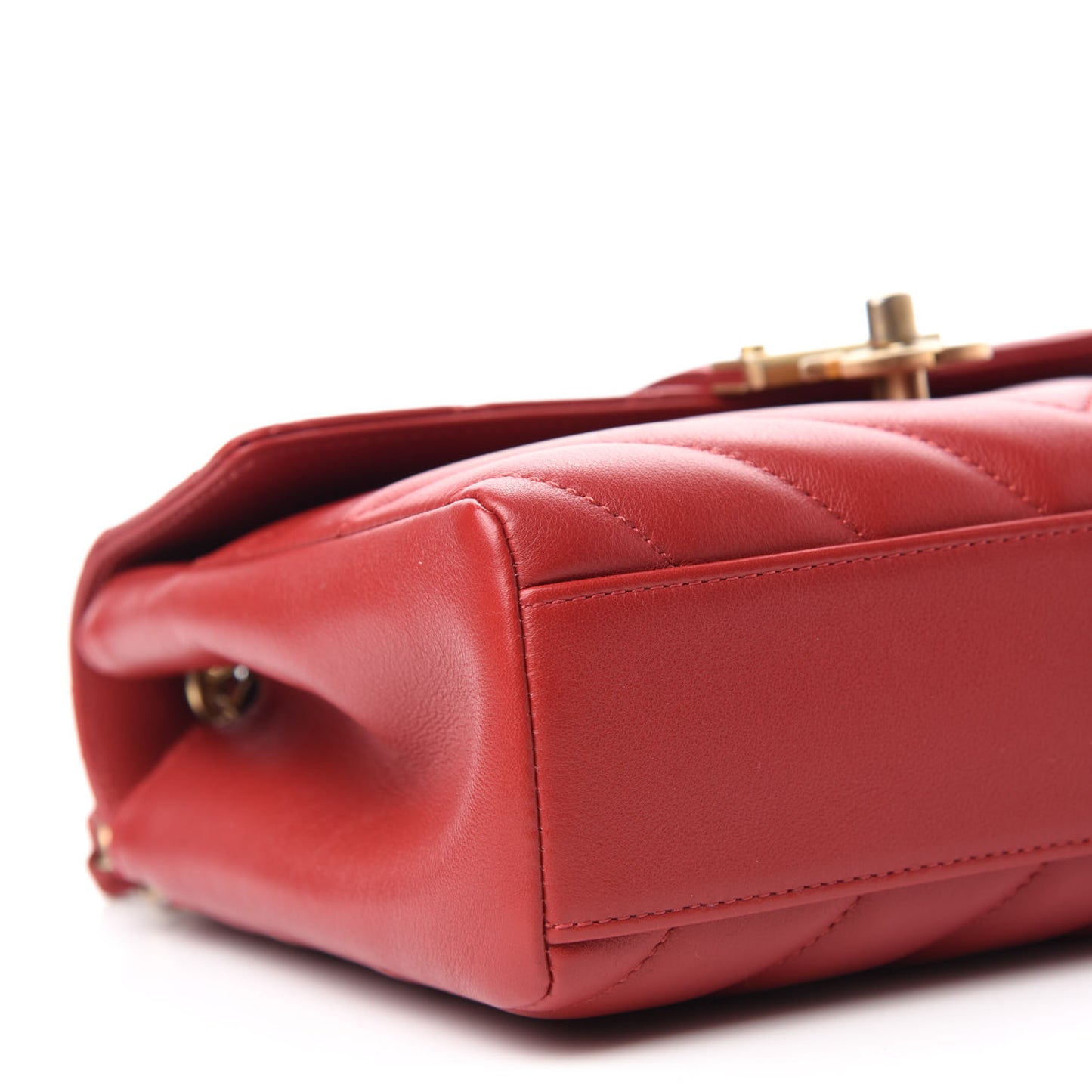 Calfskin Quilted Chevron In The City Bag Red
