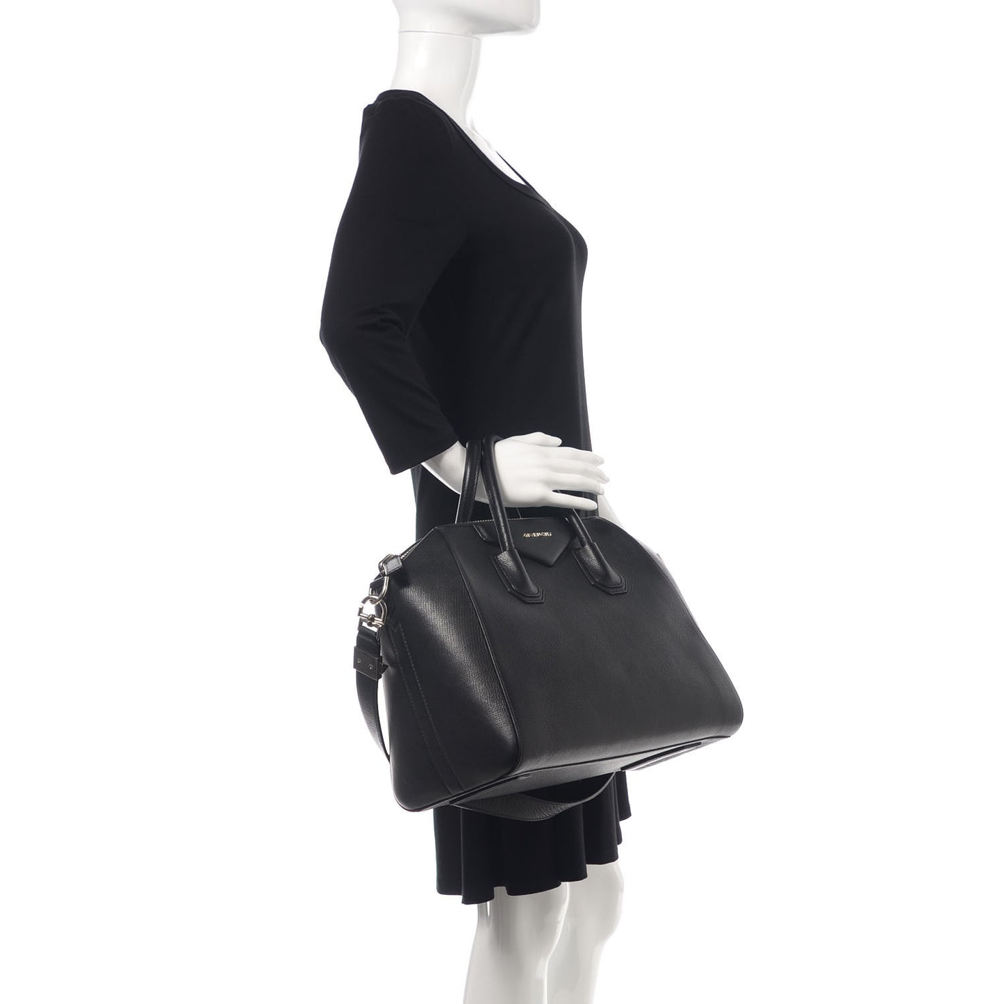 Sugar Goatskin Medium Antigona Black