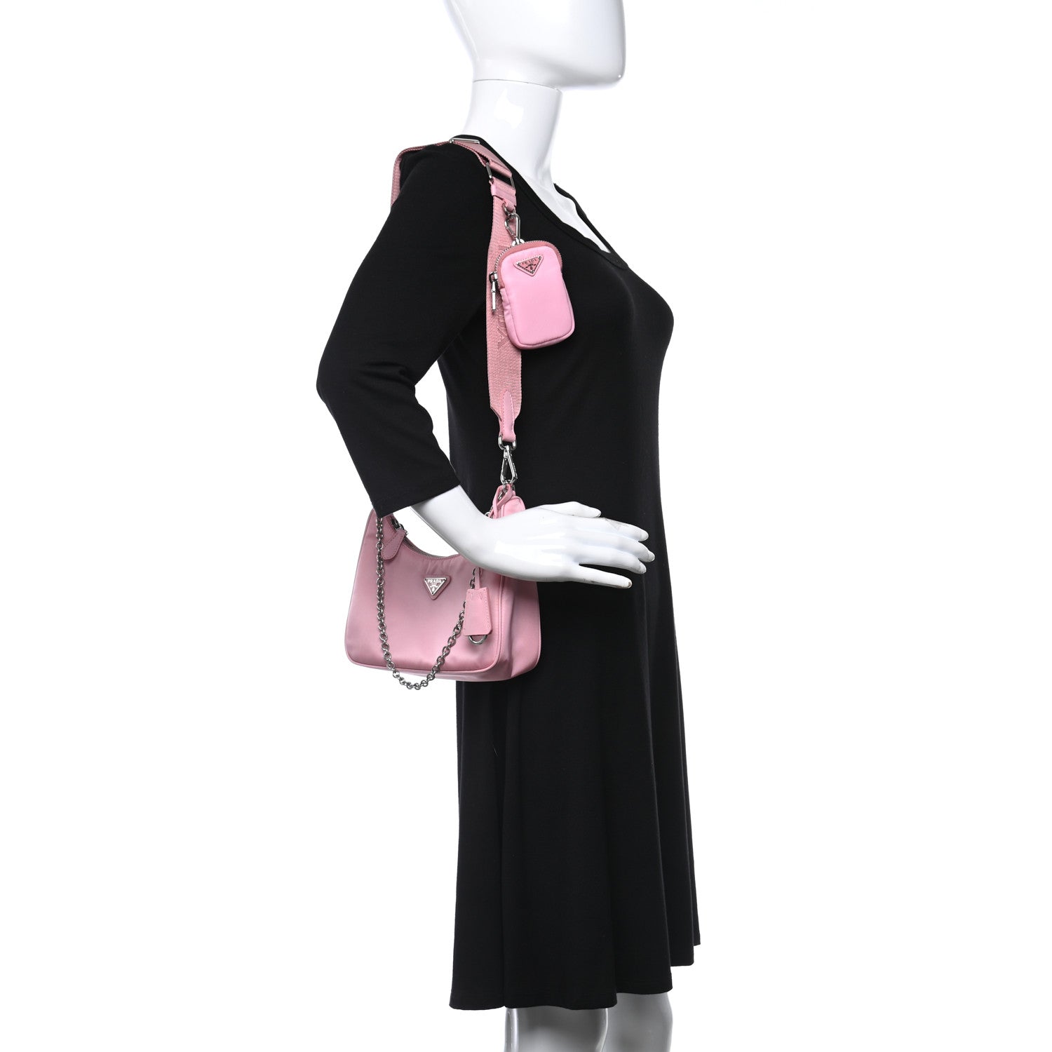 Prada Nylon Re-Edition 2005 Shoulder Bag Rosa 2 of 10